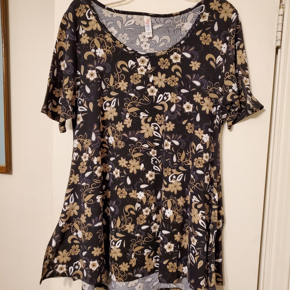 Lularoe Perfect T